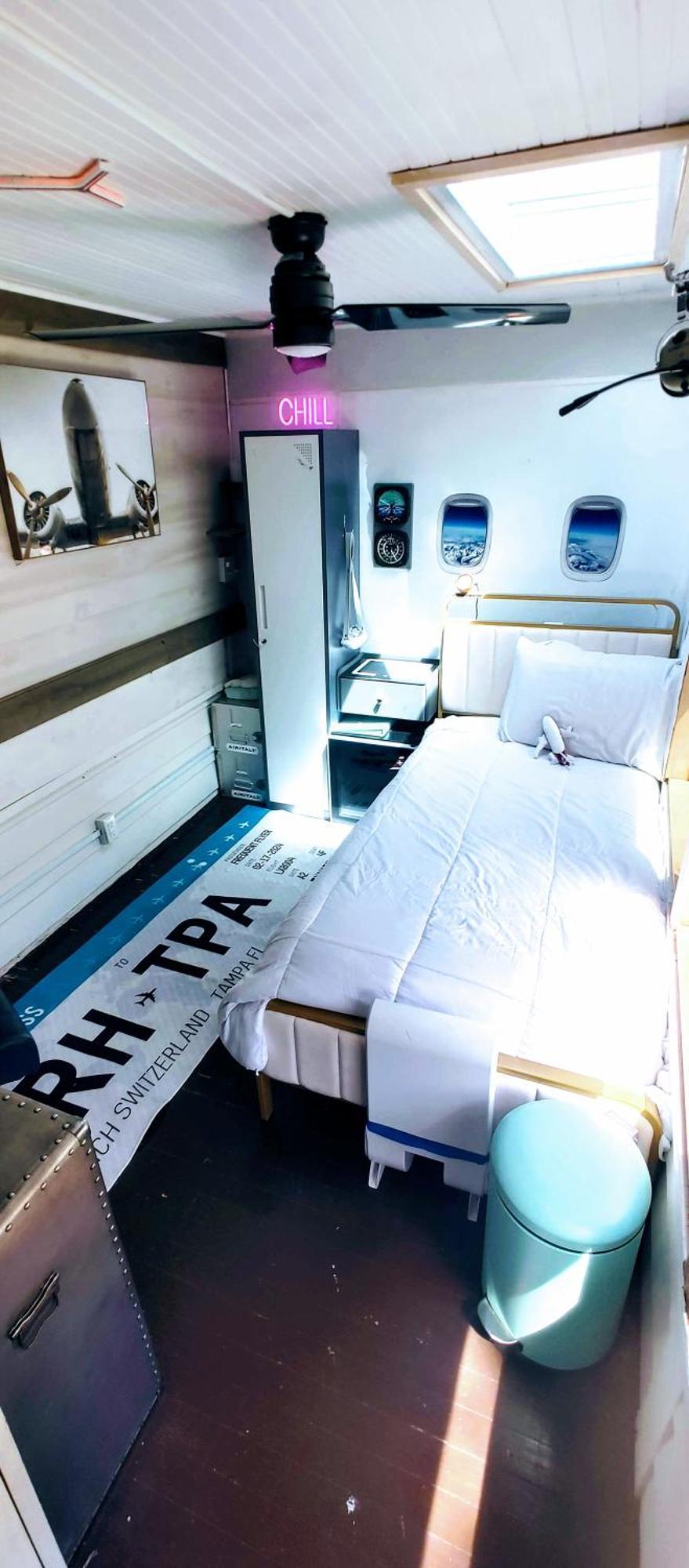 World Solo Travel'S Welcomed At St Pete Home St. Petersburg Kültér fotó